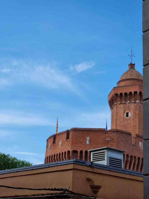 Le Dali-Duplex Au Pied De Castillet Perpignan Buitenkant foto